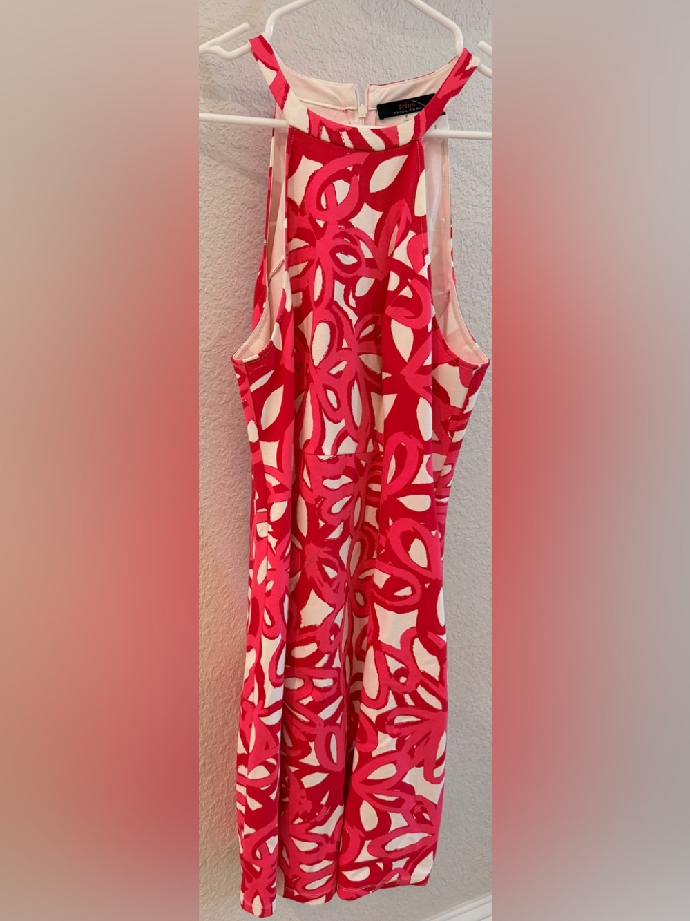 Trina Turk sz 8 halter summer stretch dress vacation travel M